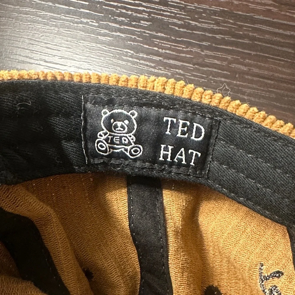 Teddy Fresh Tan and Black Corduroy Hat Vintage TF - Picture 3 of 3